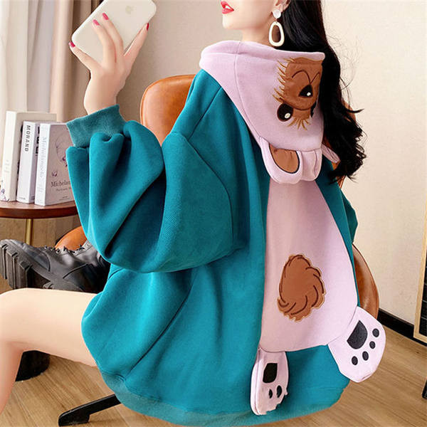 Modern női pulóver kapucnival és 3D elemmel