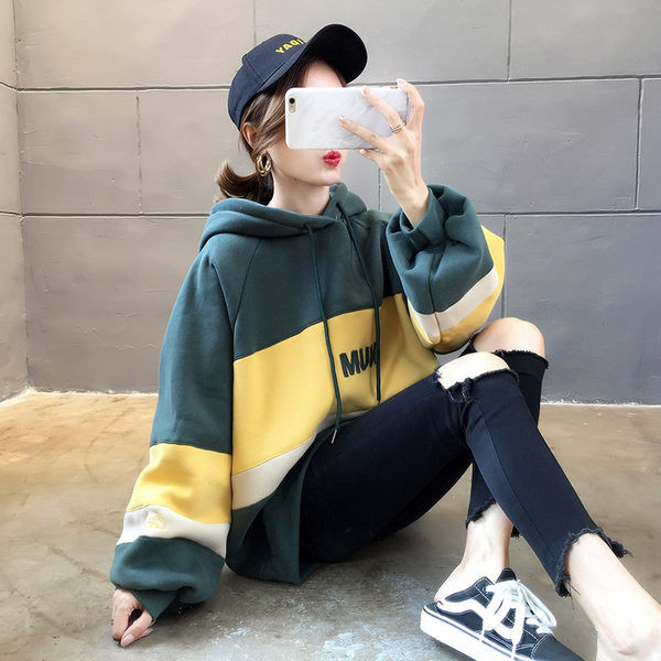 Φαρδύ μοντέλο γυναικείο φούτερ με κουκούλα και κορδόνια