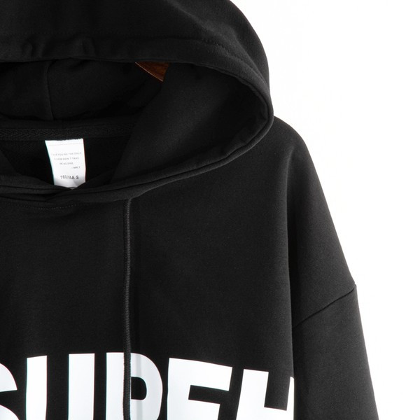 Naiste sportlik aplikatsiooniga dressipluus - musta värvi