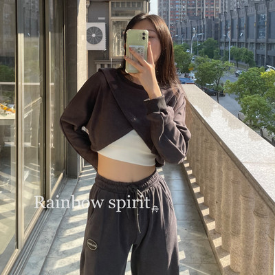 Modern női blúz ovális nyakkivágással - több színben