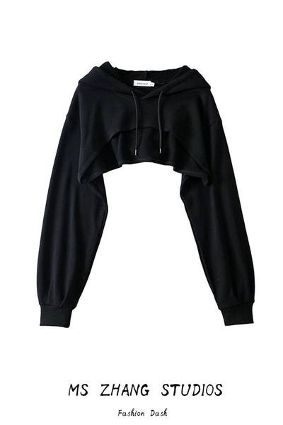 Päevane lühike kolme värvi kapuutsiga dressipluus