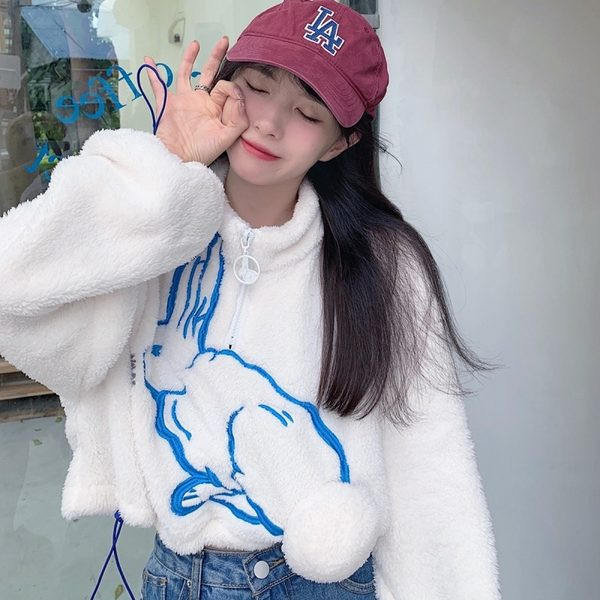 Naiste 3D elemendi ja tõmblukuga suleline dressipluus