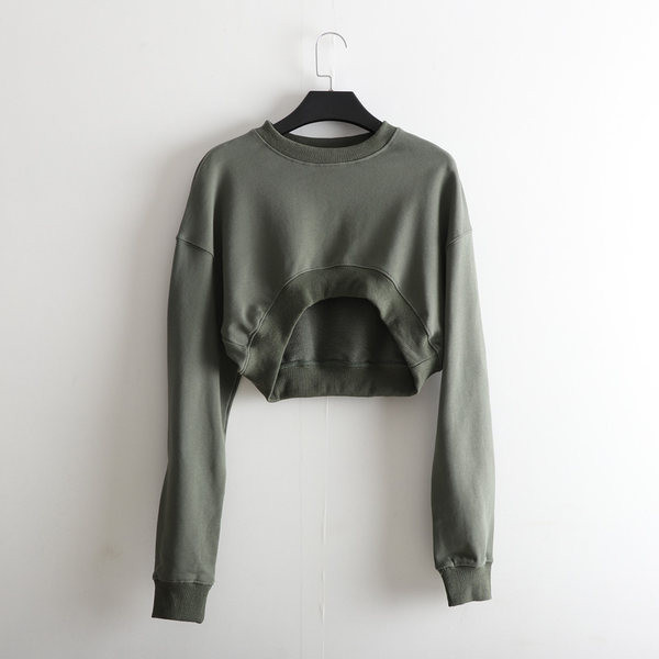 Naiste asümmeetriline ümara kaelusega lühike pluus