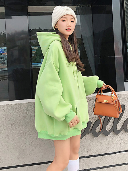 Lai naiste dressipluus kapuutsiga ja tikandiga