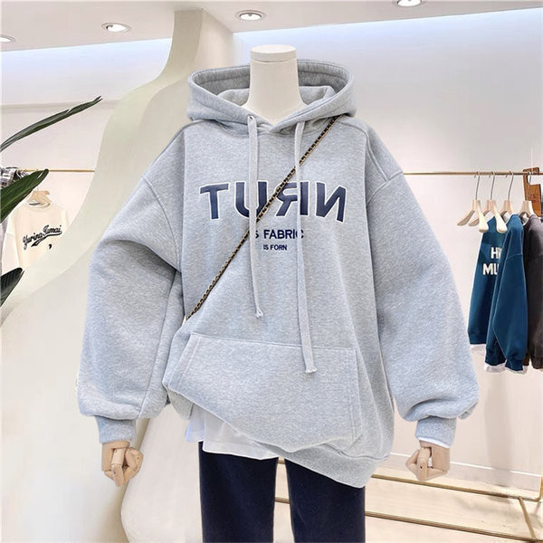 Tasuta modelliga naiste dressipluus - kaks mudelit