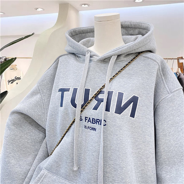 Tasuta modelliga naiste dressipluus - kaks mudelit