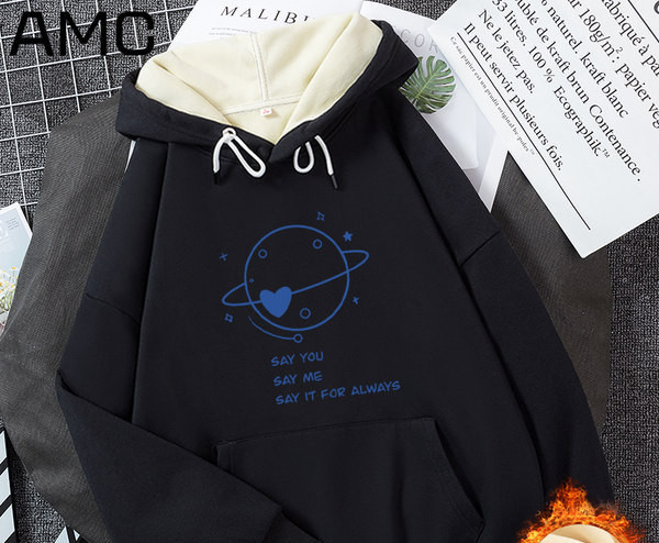 Mitmes värvitoonis kapuutsiga igapäevane naiste dressipluus