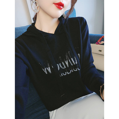 Μοντέρνο γυναικείο φούτερ με πέτρες και κουκούλα