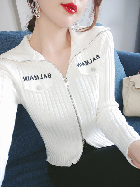 Γυναικείο φούτερ με απλικέ και φερμουάρ