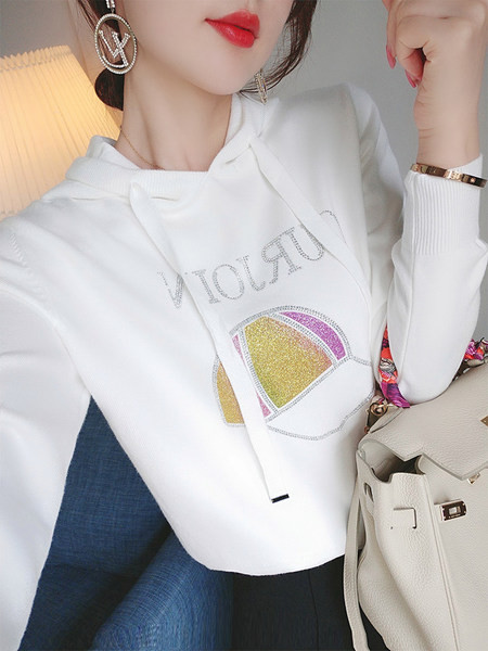 Kaunistuskividega naiste dressipluus