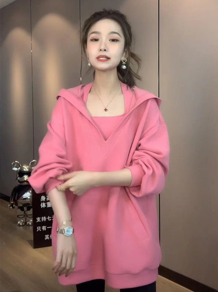 Naiste spits kaelusega ja kapuutsiga dressipluus - lai mudel