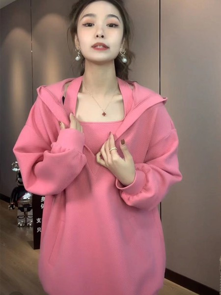 Naiste spits kaelusega ja kapuutsiga dressipluus - lai mudel