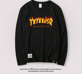 Vabaajaline naiste pluus trükise ja ümara kaelusega