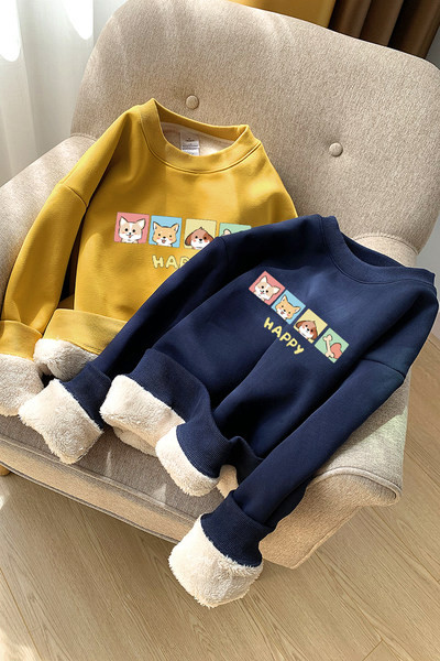 Naiste polsterdatud pluus värvilise aplikatsiooniga