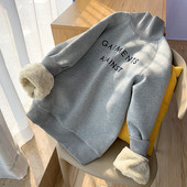 Új modell női blúz magas pólógallérral és felirattal