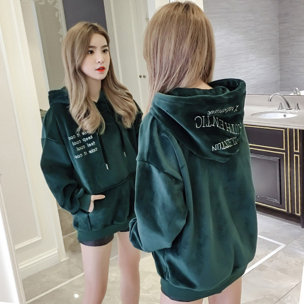 Naiste sametist kapuutsiga dressipluus