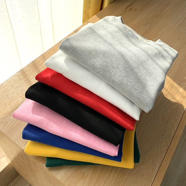 Igapäevane ümara kaelusega naiste dressipluus - puhas mudel