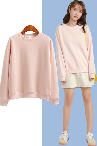 Ümara kaelusega tasuta mudel naiste dressipluus