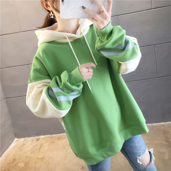 Lai kapuutsiga naiste dressipluus kolmes värvitoonis