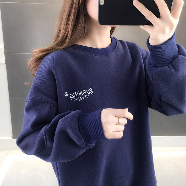 Casual γυναικεία μπλούζα με οβάλ λαιμόκοψη σε πολλά χρώματα