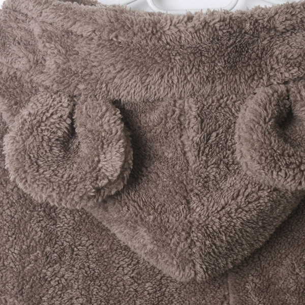 Moodne 3D-elementide ja pikkade varrukatega naiste dressipluus