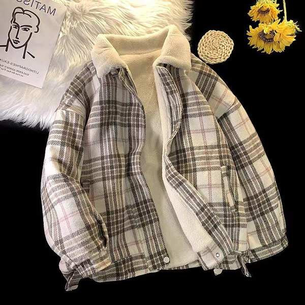 Naiste ruuduline lukuga dressipluus