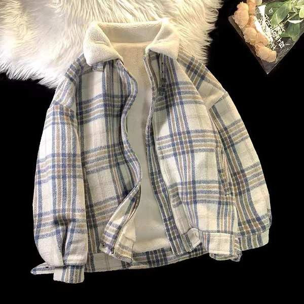 Naiste ruuduline lukuga dressipluus