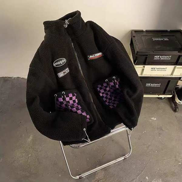 Naiste dressipluus kõrge kraega ja tikitud tekstiga