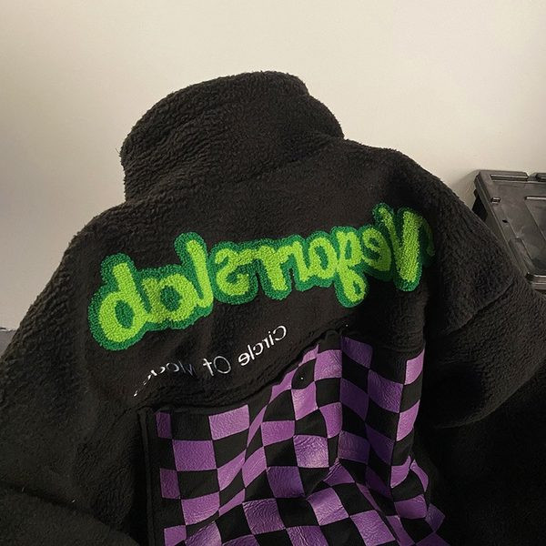 Naiste dressipluus kõrge kraega ja tikitud tekstiga