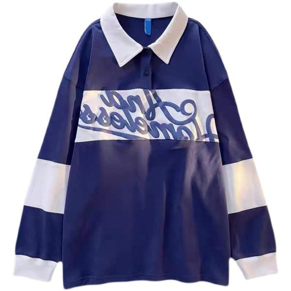 Naiste dressipluus klassikaliste kraenööpide ja pealdisega