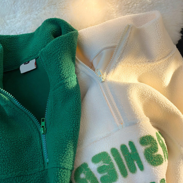 Igapäevane dressipluus kirja ja lukuga