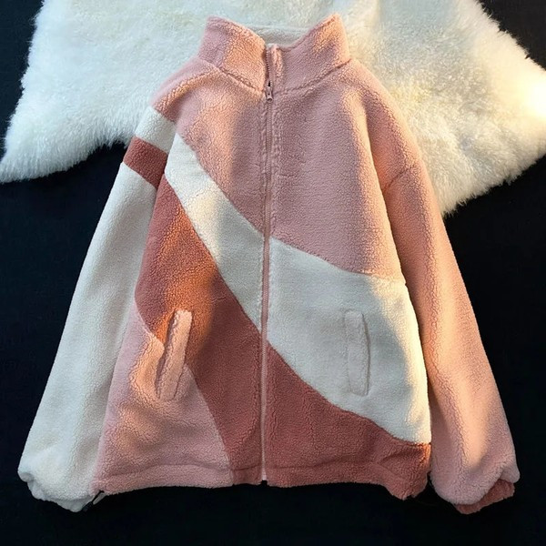 Naiste vabaaja dressipluus kinnitusega ja ilma kapuutsita