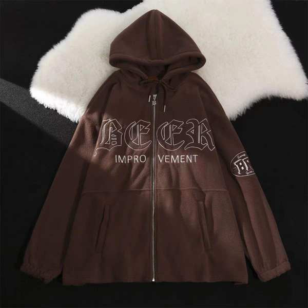 Καθημερινό γυναικείο φούτερ με κουκούλα και κεντητή επιγραφή