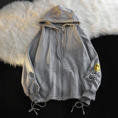 Καθημερινό φούτερ με κουκούλα και κέντημα