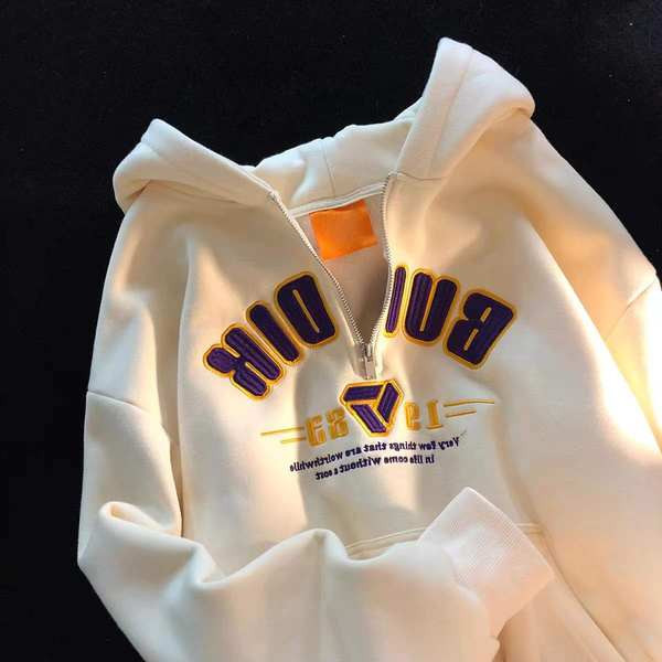 Naiste vabaaja dressipluus kirja ja lukuga