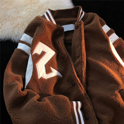 Lezser női plüss pulóver klasszikus gallérral és felirattal