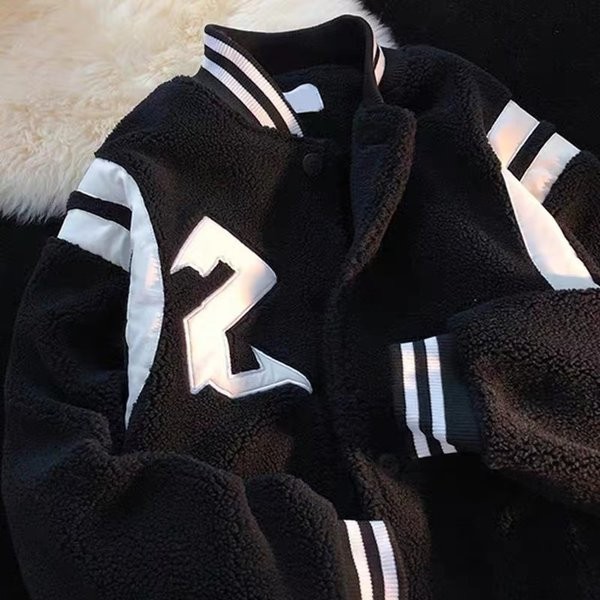 Lezser női plüss pulóver klasszikus gallérral és felirattal