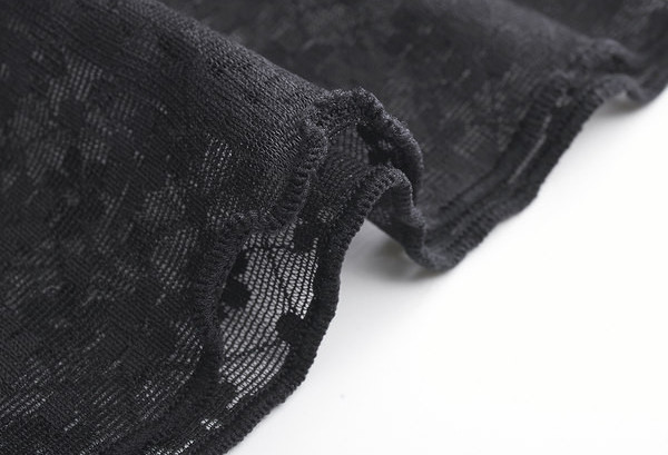 Komplekt kahest pitsikujulisest bokserist