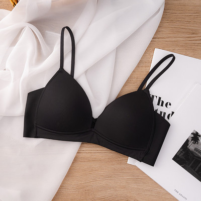 Sima modell női melltartó háromszög alakú kupával