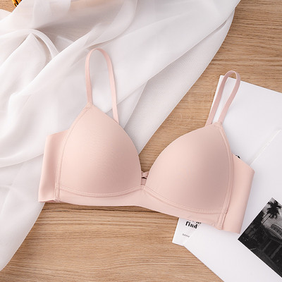 Sima modell női melltartó háromszög alakú kupával