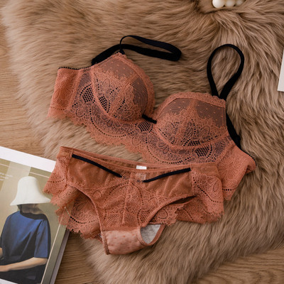 Naiste kaheosaline pitsiga komplekt