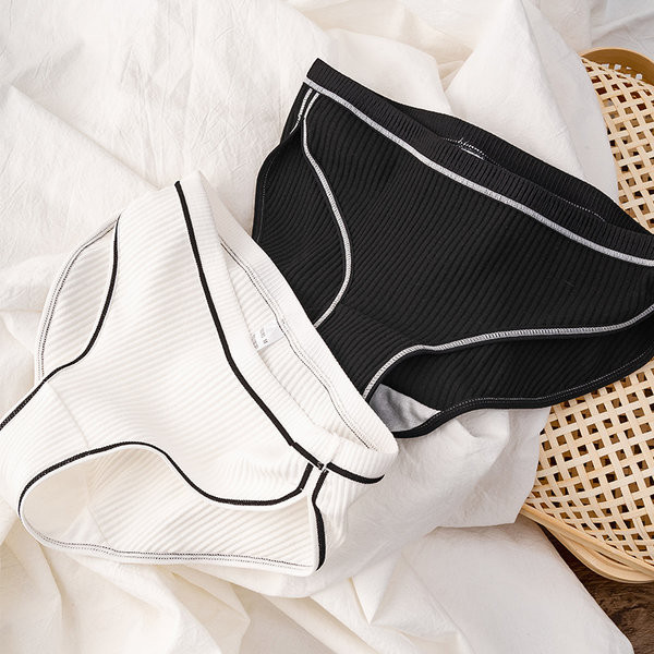 Õmblusteta puuvillased naiste bikiinid