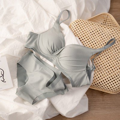 Naiste hingava aluspesu komplekt