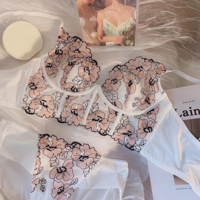 Uue mudeli kaheosaline naiste pitsikomplekt