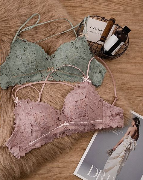 Naiste pitsiline komplekt rinnahoidja ja bikiinidega - kolm värvi