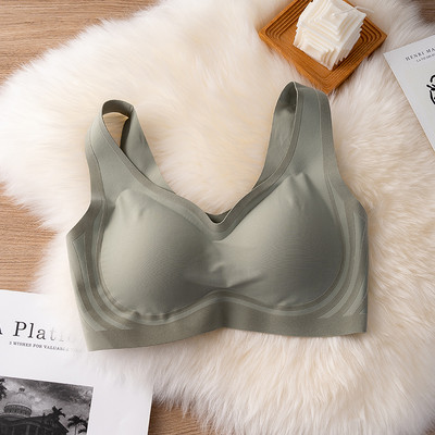 Naiste rinnahoidja tavaline mudel tõstetava kupuga