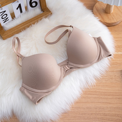 Praegune naiste rinnahoidja tavaline mudel