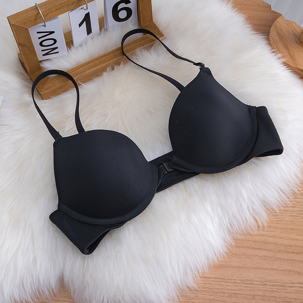 Praegune naiste rinnahoidja tavaline mudel