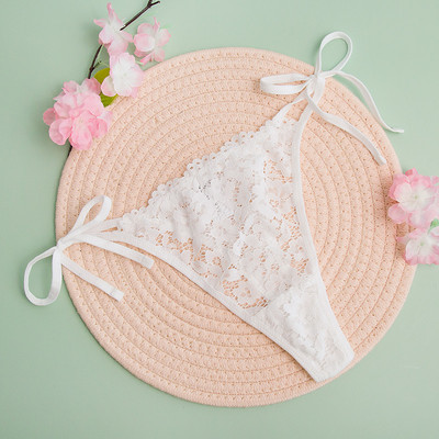 Κομψές γυναικείες Βραζιλιάνες με δαντέλα σε διαφορετικά μοντέλα