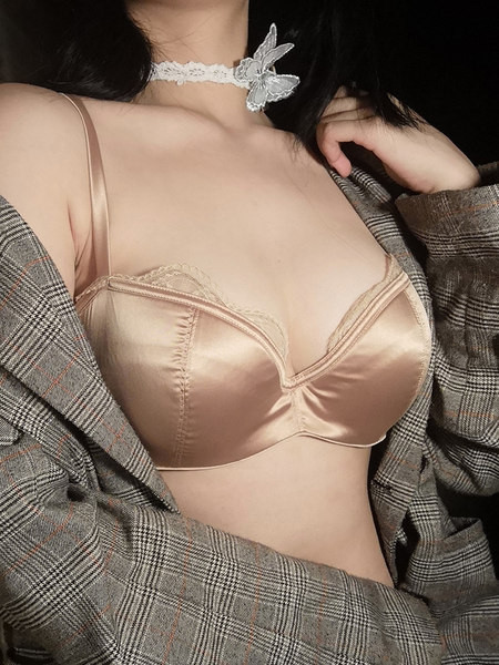 Stiilne naiste satiinist rinnahoidja pitsiga